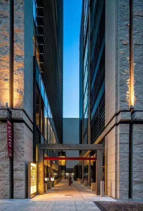 石材自然断裂面,拥有硬派凌厉的美感!(图7) 石材自然断裂面,拥有硬派凌厉的美感!(图7)