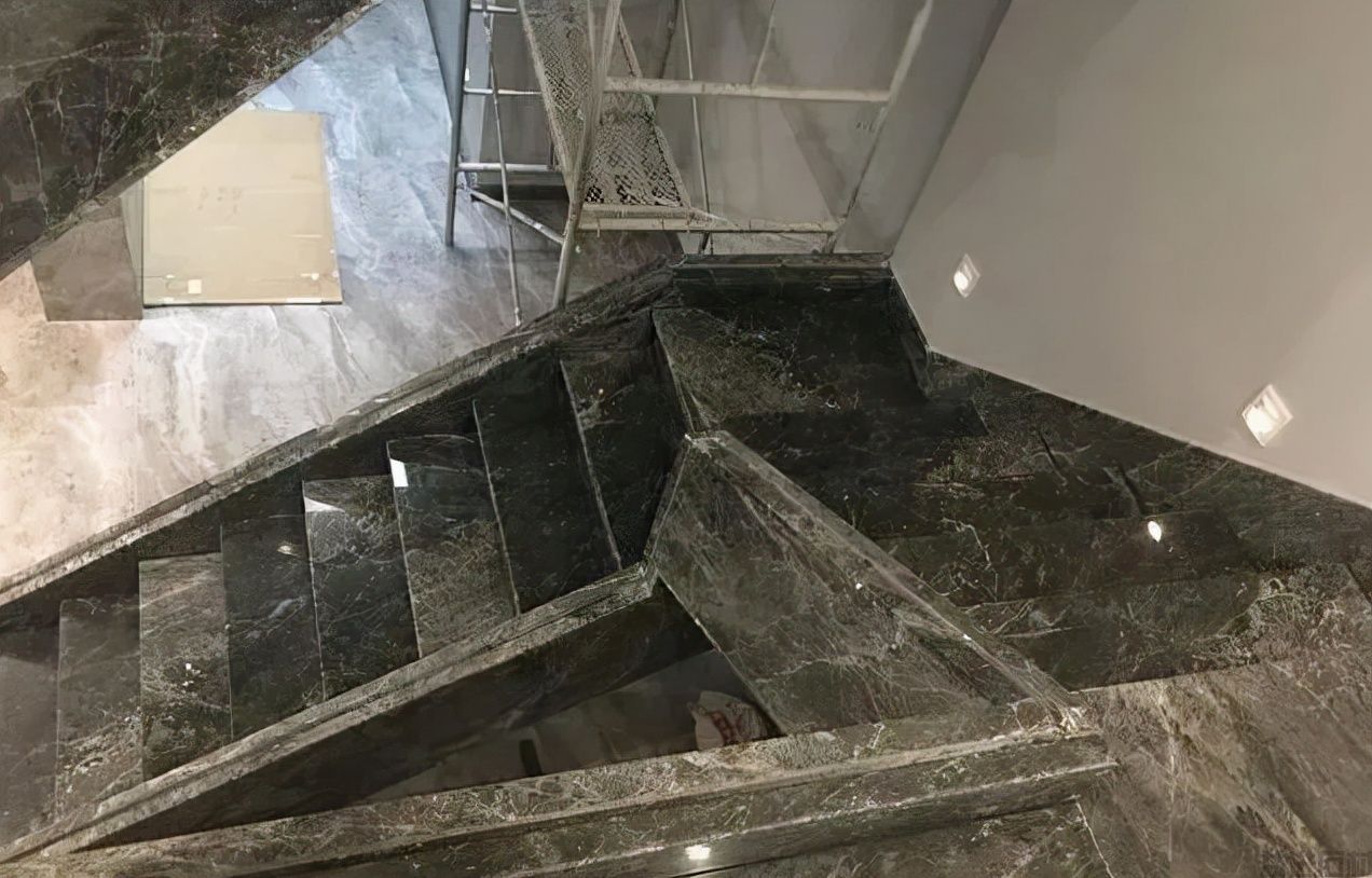 大理石楼梯踏步横头怎么做,即实用又美观(图45) 大理石楼梯踏步横头怎么做,即实用又美观
