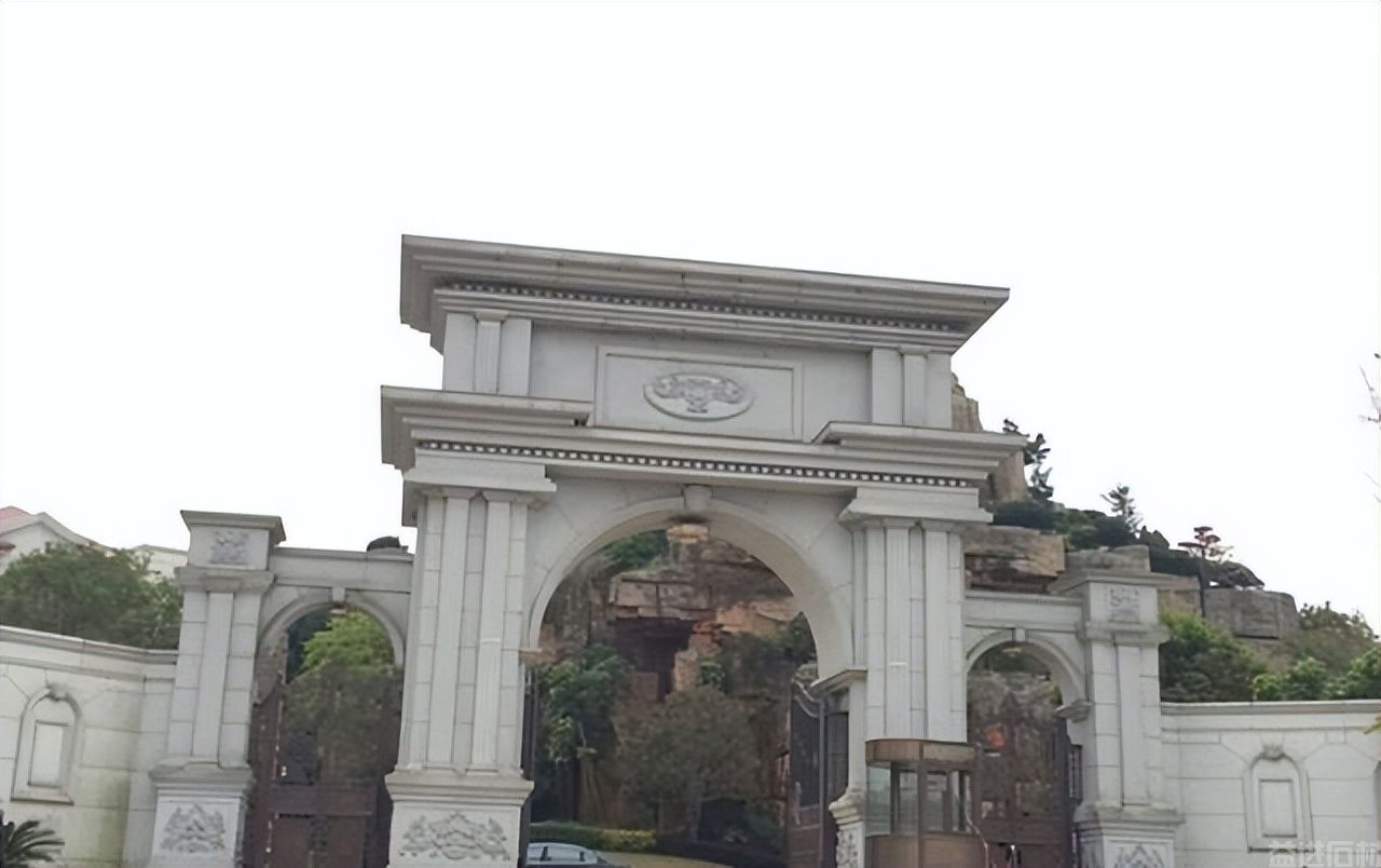 福建惊现2亿的石材别墅,光大门就500万(图17) 福建惊现2亿的石材别墅,光大门就500万