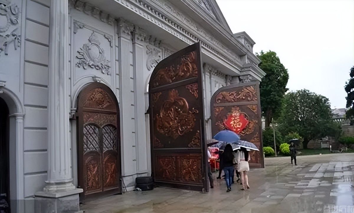 福建惊现2亿的石材别墅,光大门就500万(图18) 福建惊现2亿的石材别墅,光大门就500万