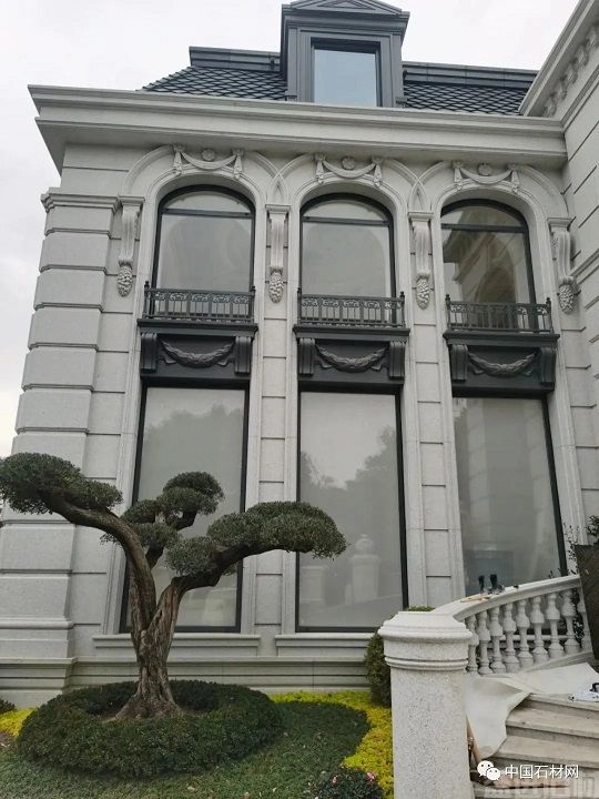 微信图片_20231030151232.jpg 别墅案例 | 内外都用石材的法式别墅,这就是豪宅!(图6)