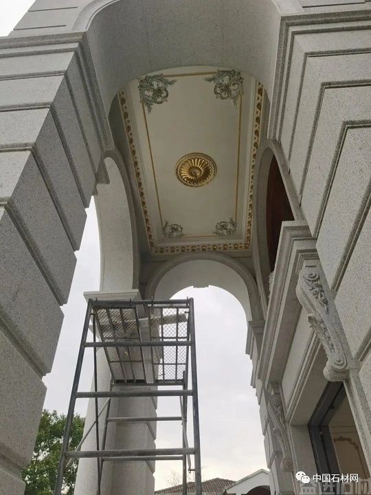 微信图片_20231030151246.jpg 别墅案例 | 内外都用石材的法式别墅,这就是豪宅!(图10)