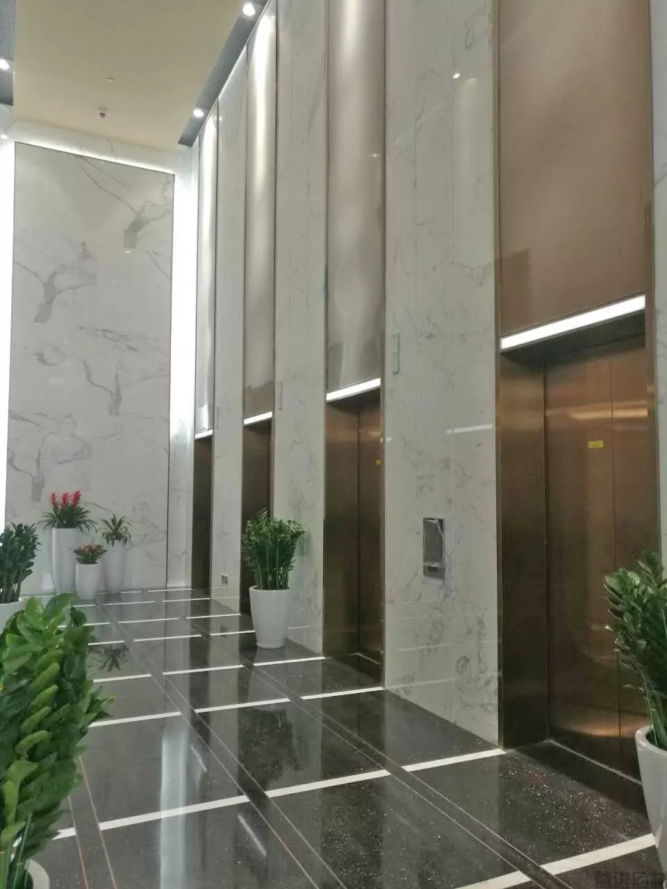 最贵的白色大理石，9个公装案例让你一饱眼福