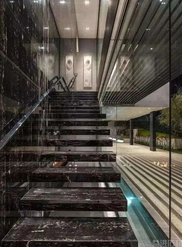 大理石悬浮楼梯的施工工艺