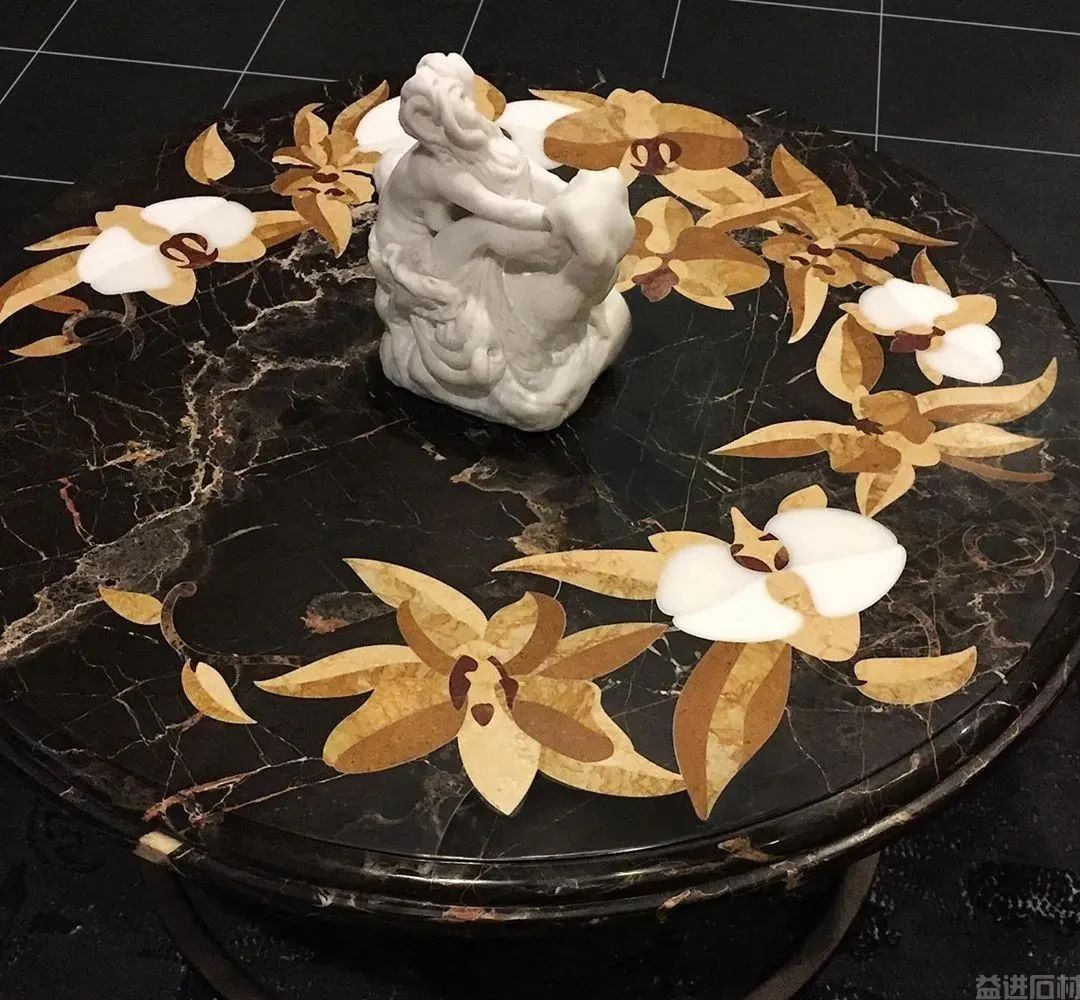 绚丽多彩的大理石拼花，让人赏心悦目