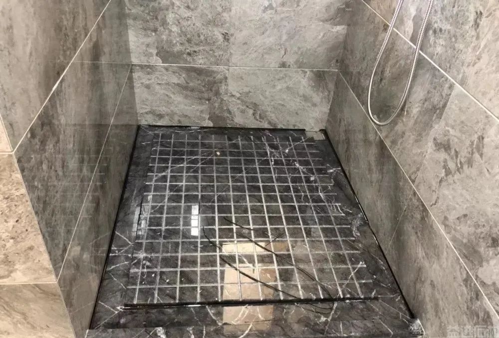 小小的石材淋浴板应该怎么做？