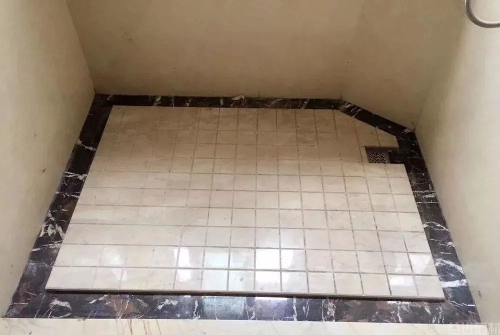 小小的石材淋浴板应该怎么做？