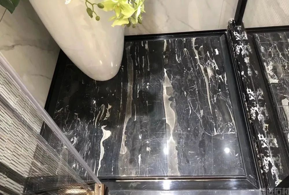 小小的石材淋浴板应该怎么做？