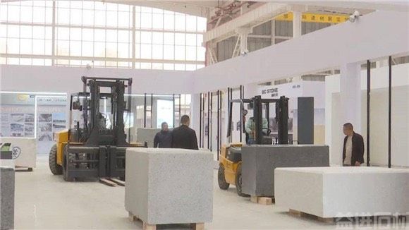 第一届中国·麻城国际石材博览会布展进入尾声(图1)